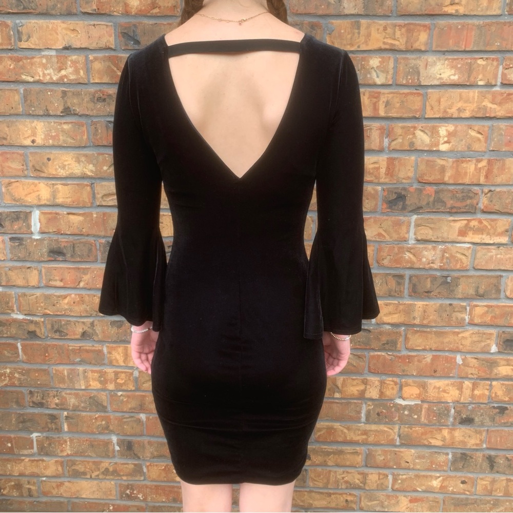 A|X Armani Exchange Ladies XS Black Velvet Bell Sleeve V-Back Mini Dress Womens